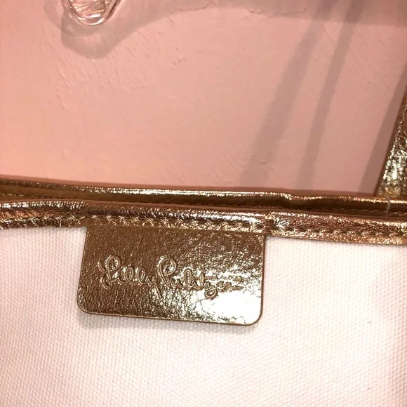 Lilly Pulitzer Bon Voyage Tote Bag in Toe In Print - Picture 5 of 14